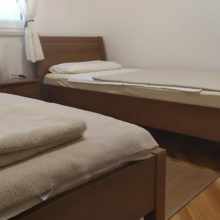 Martis Apartment Sutivan