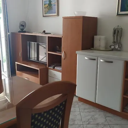 Apartment Martis Sutivan